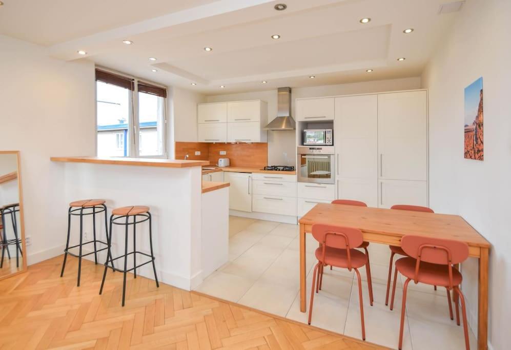 Old Town 2Br With Best View Bratislava Bagian luar foto