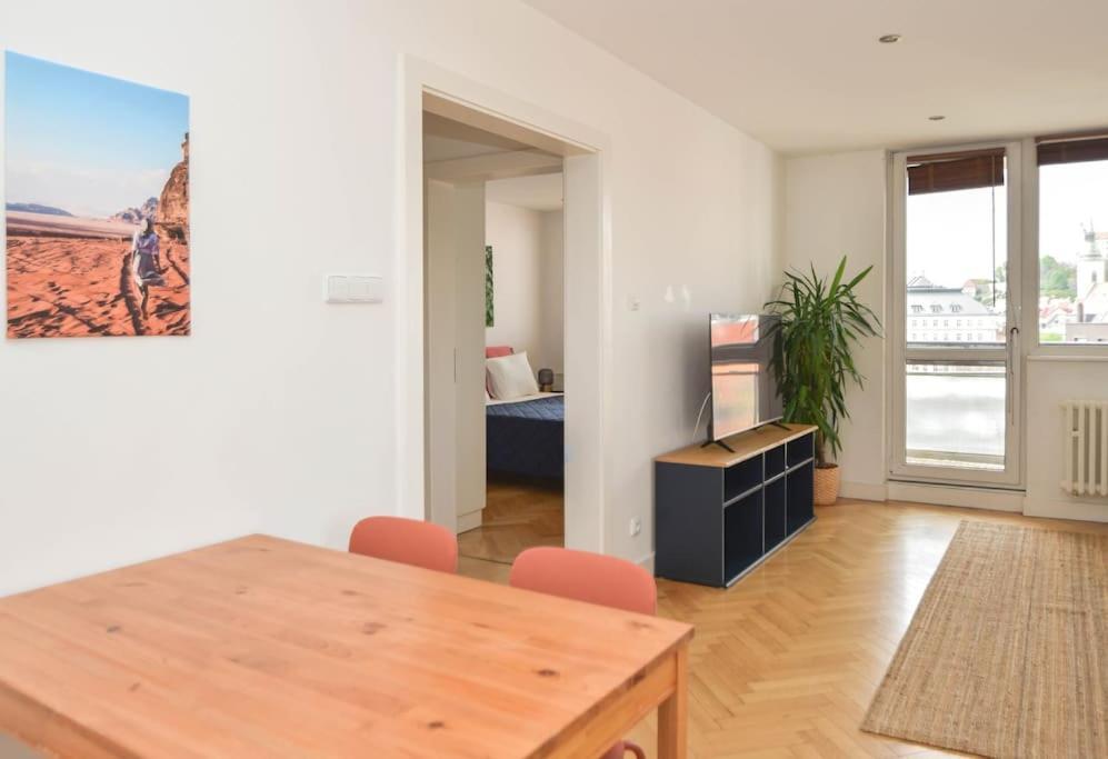 Old Town 2Br With Best View Bratislava Bagian luar foto