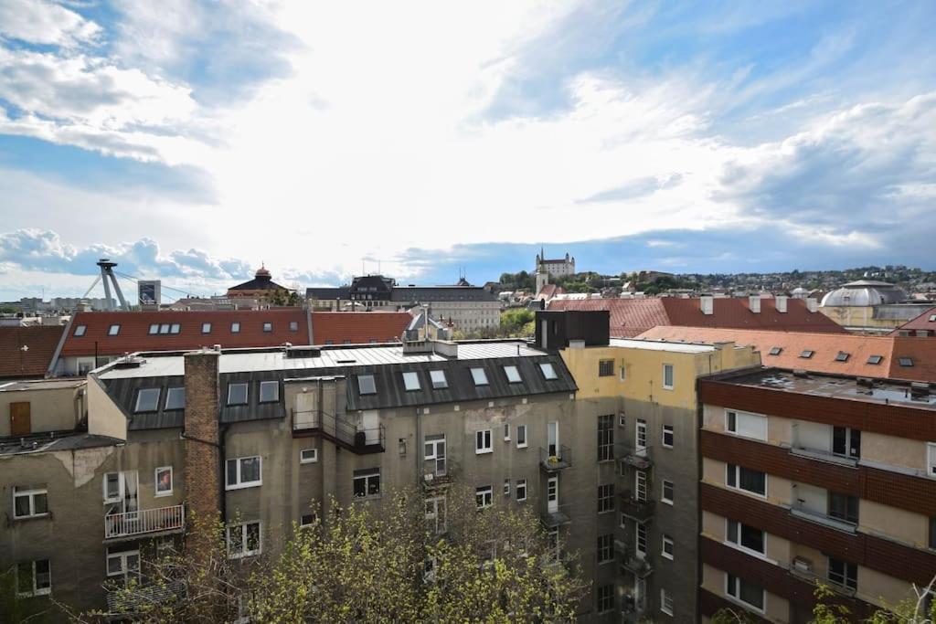 Old Town 2Br With Best View Bratislava Bagian luar foto